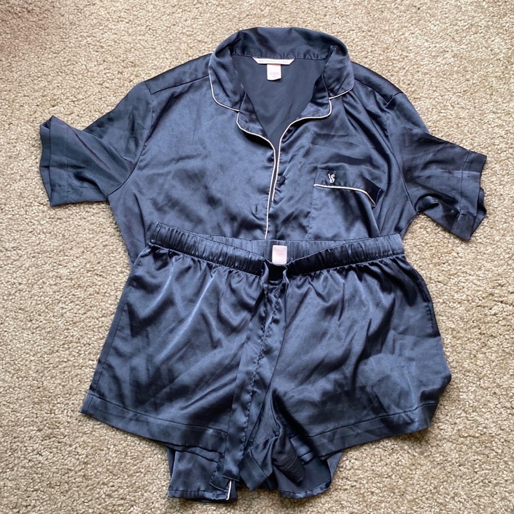 SATIN PJ SET VS VS VS